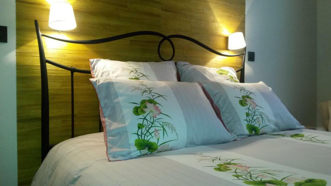 B&B Val Des Roses Brugge Bagian luar foto